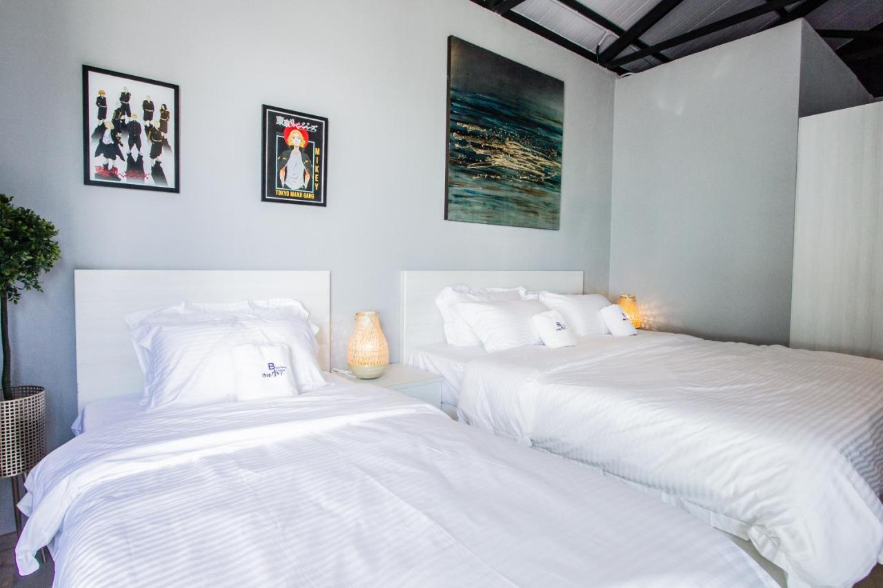 Beachboy Chalet By The Beach Bukit Lada Exterior photo